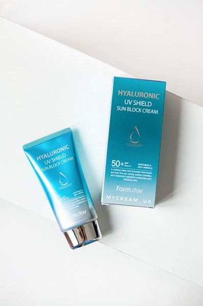 Hyaluronic acid sunscreen